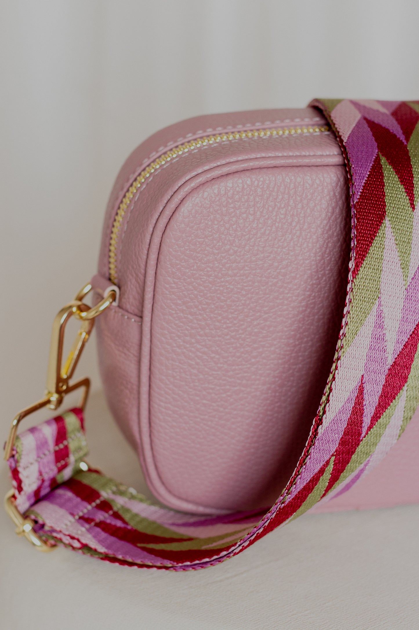 Bolsa Crossody ROSA PASTEL