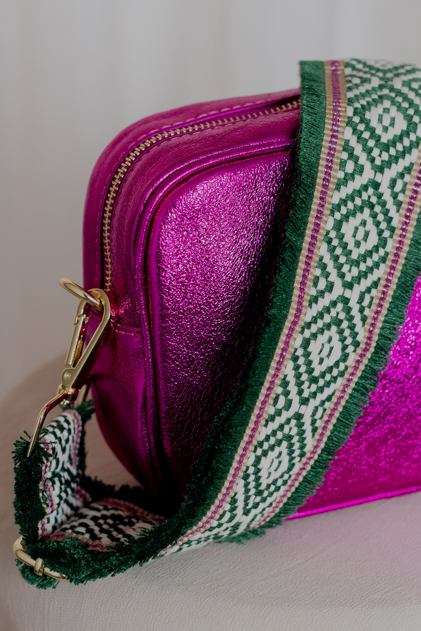 Bolsa Crossbody ROSA METÁLICO